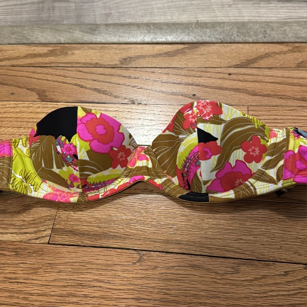 H&M tropical bikini top only